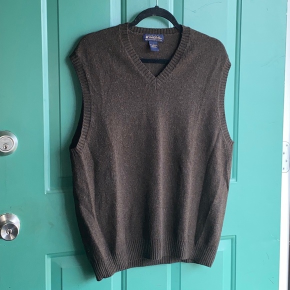 Brooks brothers size large extra fine Italian lambs wool sweater vest - Picture 1 of 5